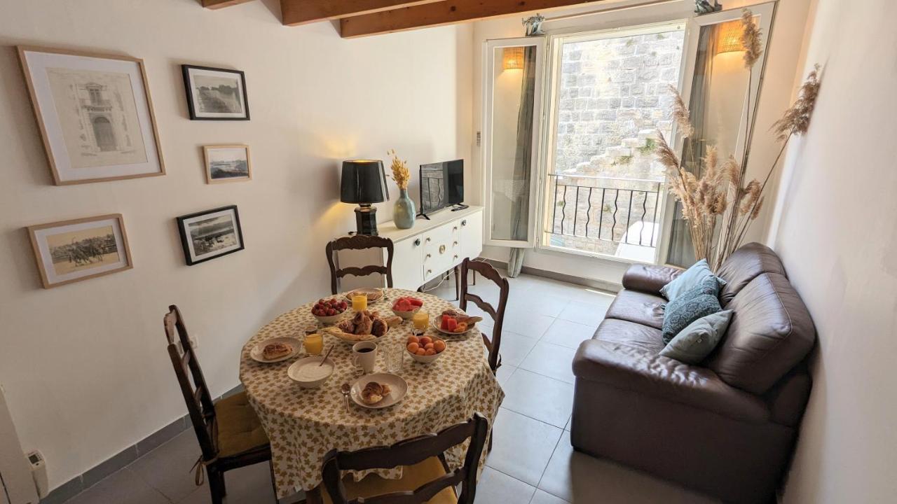 Maison De Village Avec Garage Эг-Морт Экстерьер фото